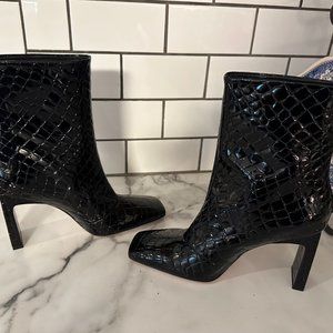 NEW Good American Sz 8 Black Faux Croc Embossed Square Toe Heel Ankle Boots